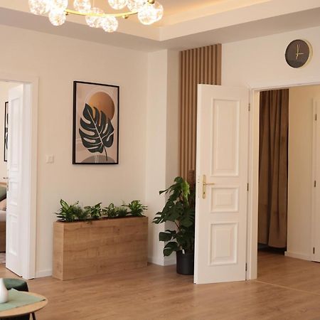 Beautiful And Stylish 2 Bedroom Apartment In The City Center And In The Pedestrian Zone Bratislava Exterior photo