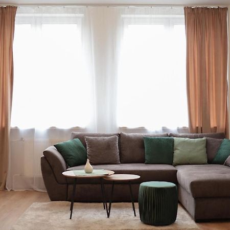 Beautiful And Stylish 2 Bedroom Apartment In The City Center And In The Pedestrian Zone Bratislava Exterior photo